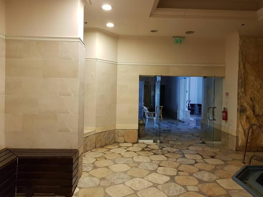 La-Palmore Luxury Apart-Residense Resort With Pool First Line Sea Side Eilat Buitenkant foto