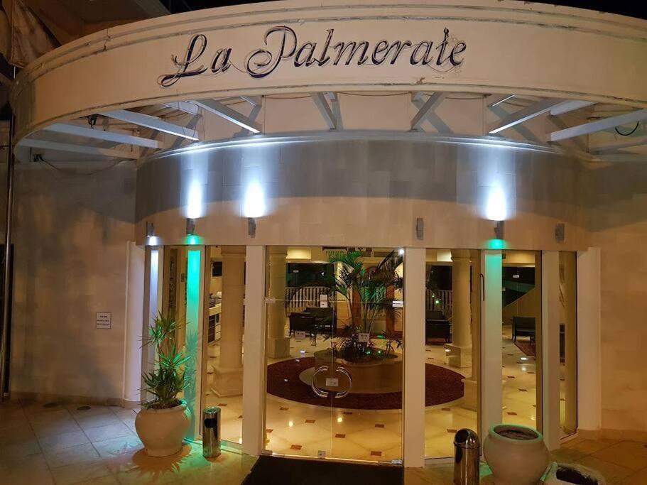 La-Palmore Luxury Apart-Residense Resort With Pool First Line Sea Side Eilat Buitenkant foto