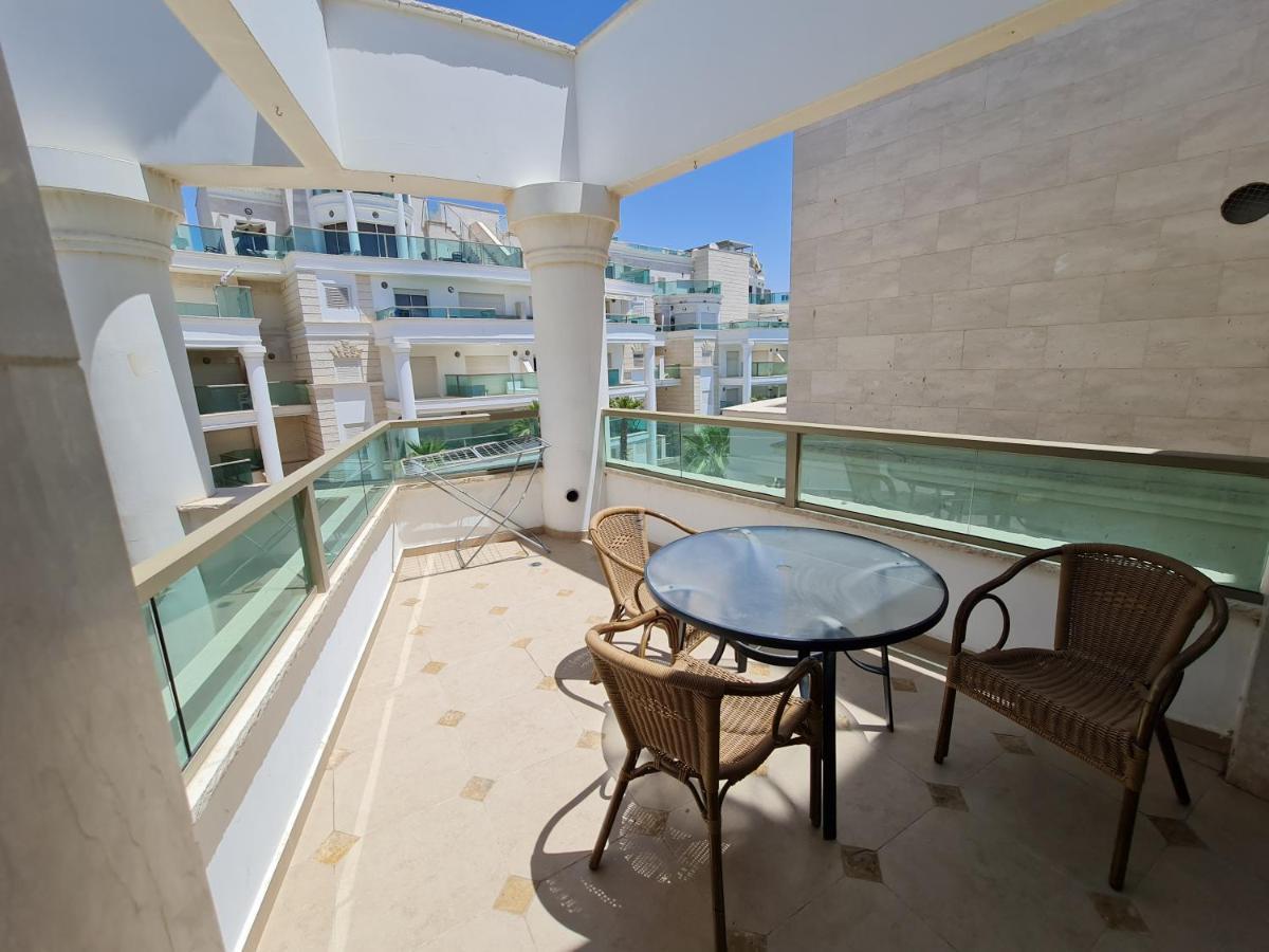 La-Palmore Luxury Apart-Residense Resort With Pool First Line Sea Side Eilat Buitenkant foto